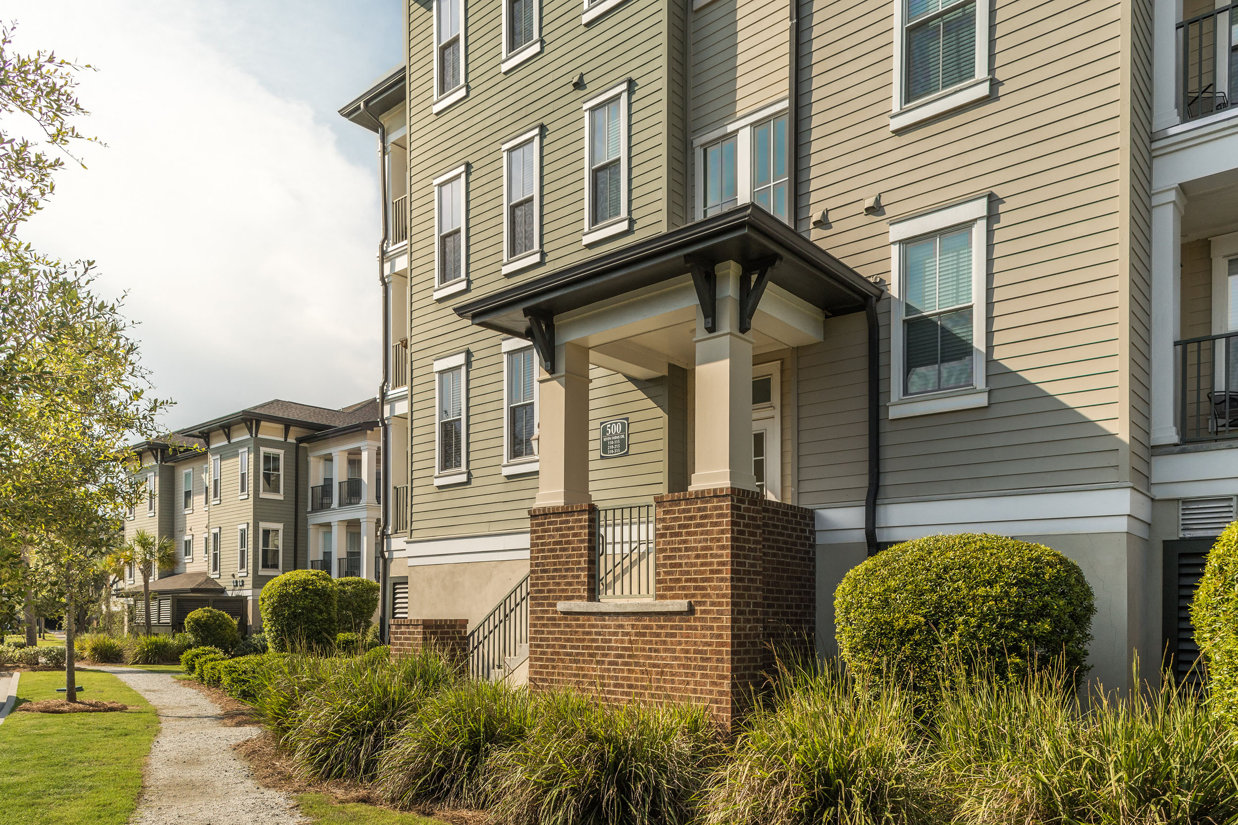 Talison Row at Daniel Island IRT Living